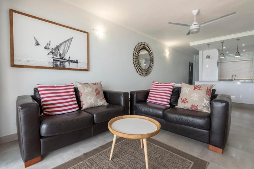 17 Bronze Umhlanga Rocks Apartment *